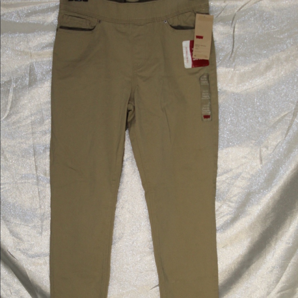 Levi’s Beige Jeans